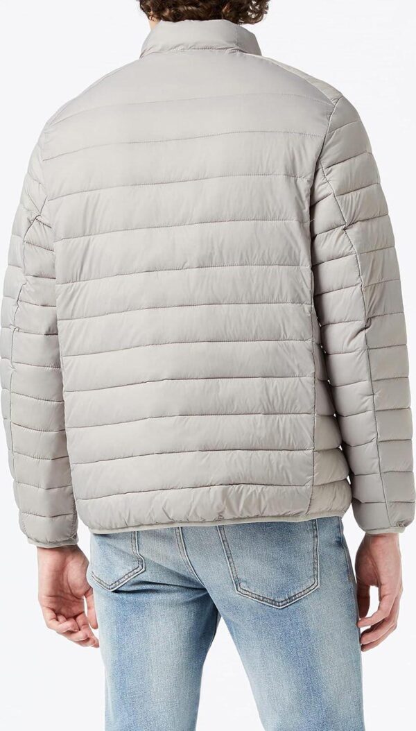 Amazon Essentials Men's Packable Lightweight Water-Resistant Puffer Jacket (Available in Big and Tall) - Image 5