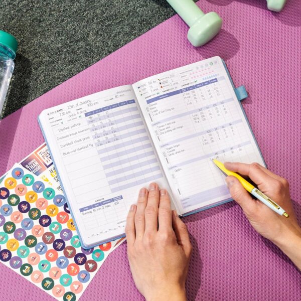 Clever Fox Fitness and Food Journal Nutrition and Workout Planner for Women and Men Diet and Gym Exercise Log Book with Calendars, Diet and Training Trackers - Undated, A5 Size, Hardcover (Light Blue) - Image 6