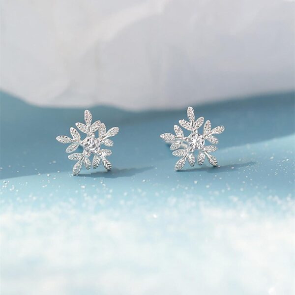 Snowflake Earrings for Women Dainty Snowflake Stud Earrings Cubic Zirconia Winter Flower Post Pin Earring Hypoallergenic - Image 3